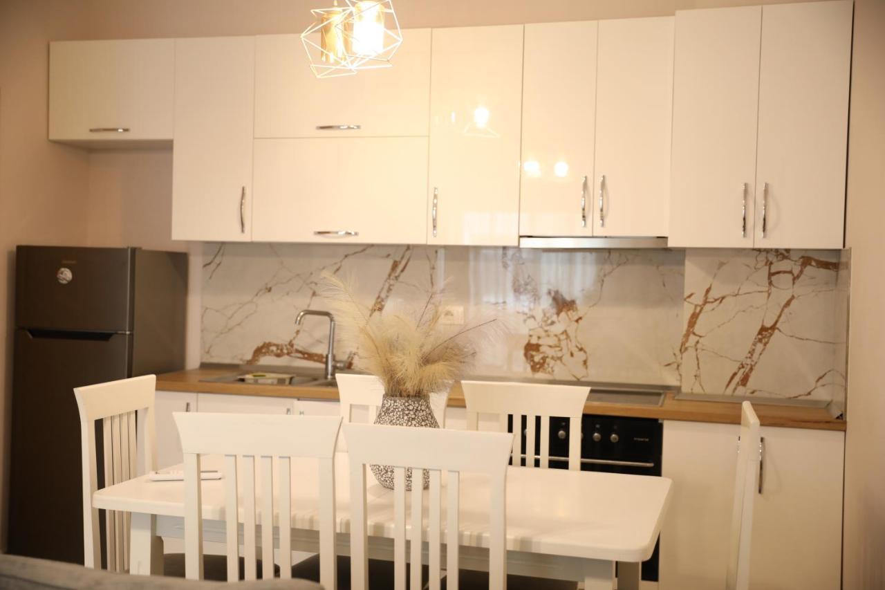 Apartment Amar Shkodër エクステリア 写真